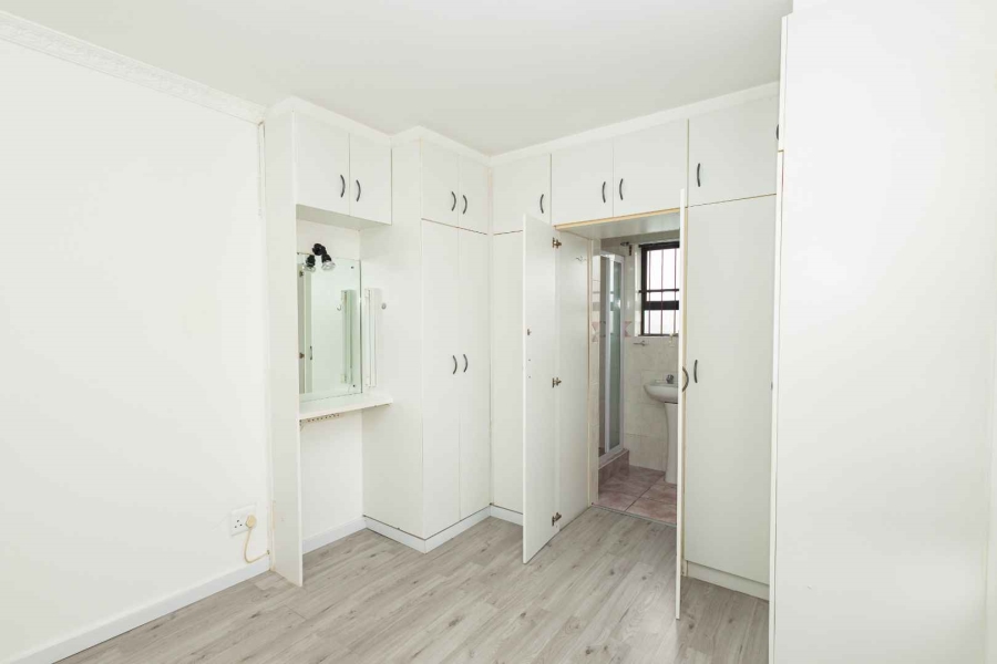 To Let 3 Bedroom Property for Rent in Normandie Western Cape